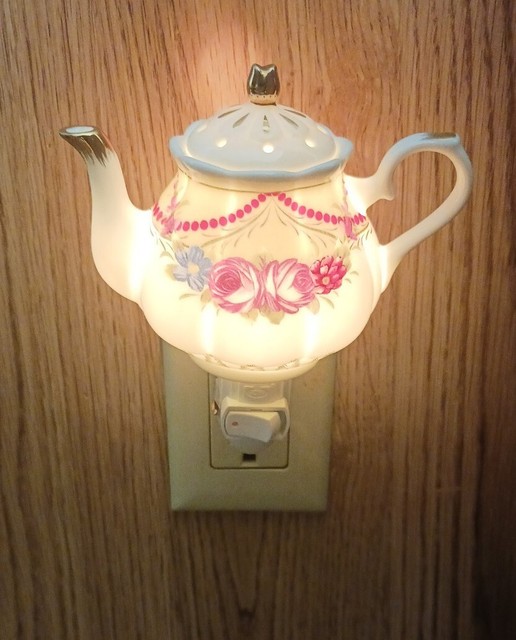 Vintage Sorelle Fine Porcelain Floral Teapot Nightlight Vintage Sorelle Fine Porcelain Floral Teapot Nightlight