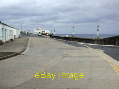 Photo 6x4 Port Erin, promenade Four Roads/SC2068  c2007