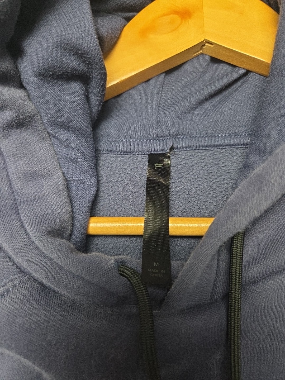 Fabletics Sweatshirt Men Medium Blue Performance … - image 3