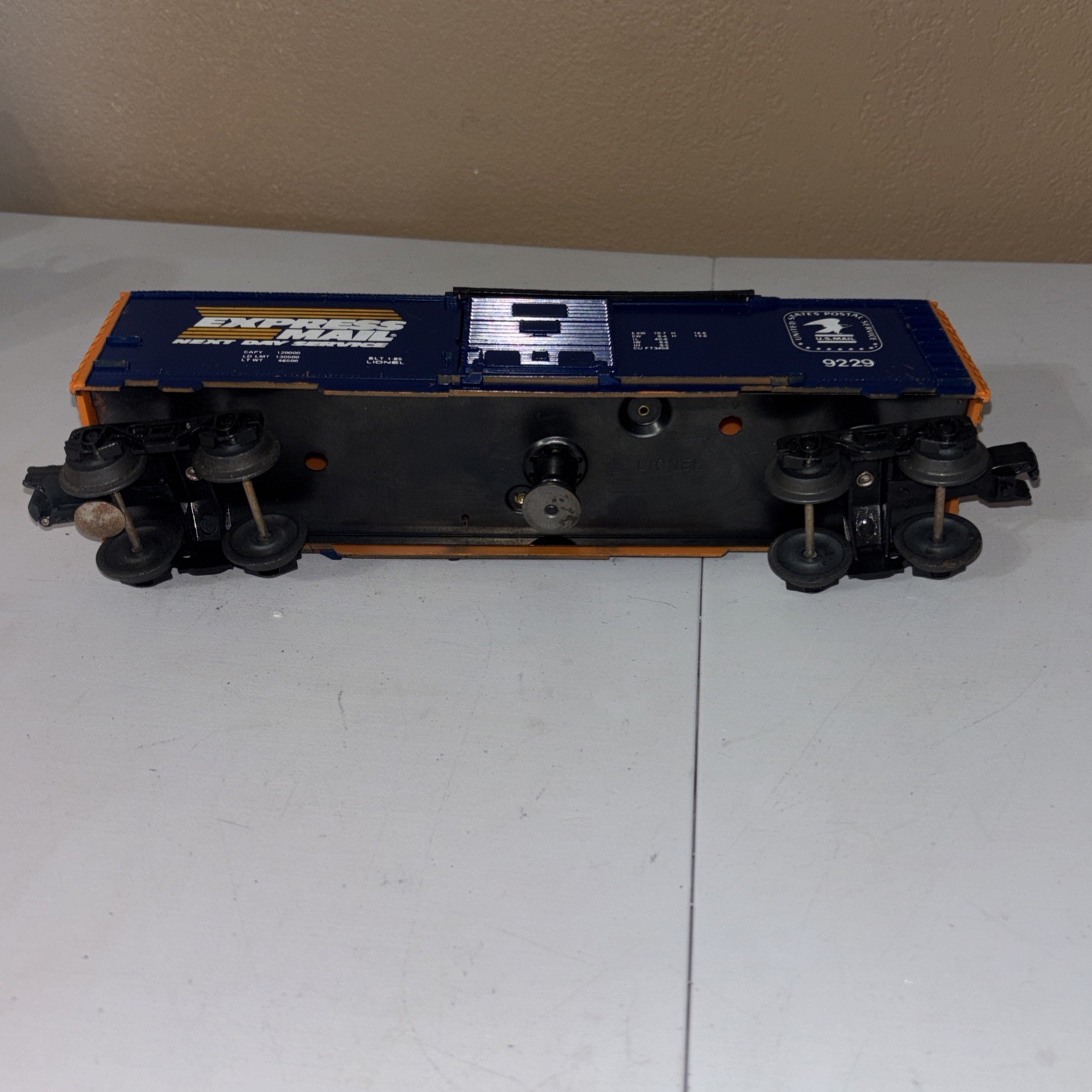 Lionel 6-9229 Express Mail Operating Box Car | eBay