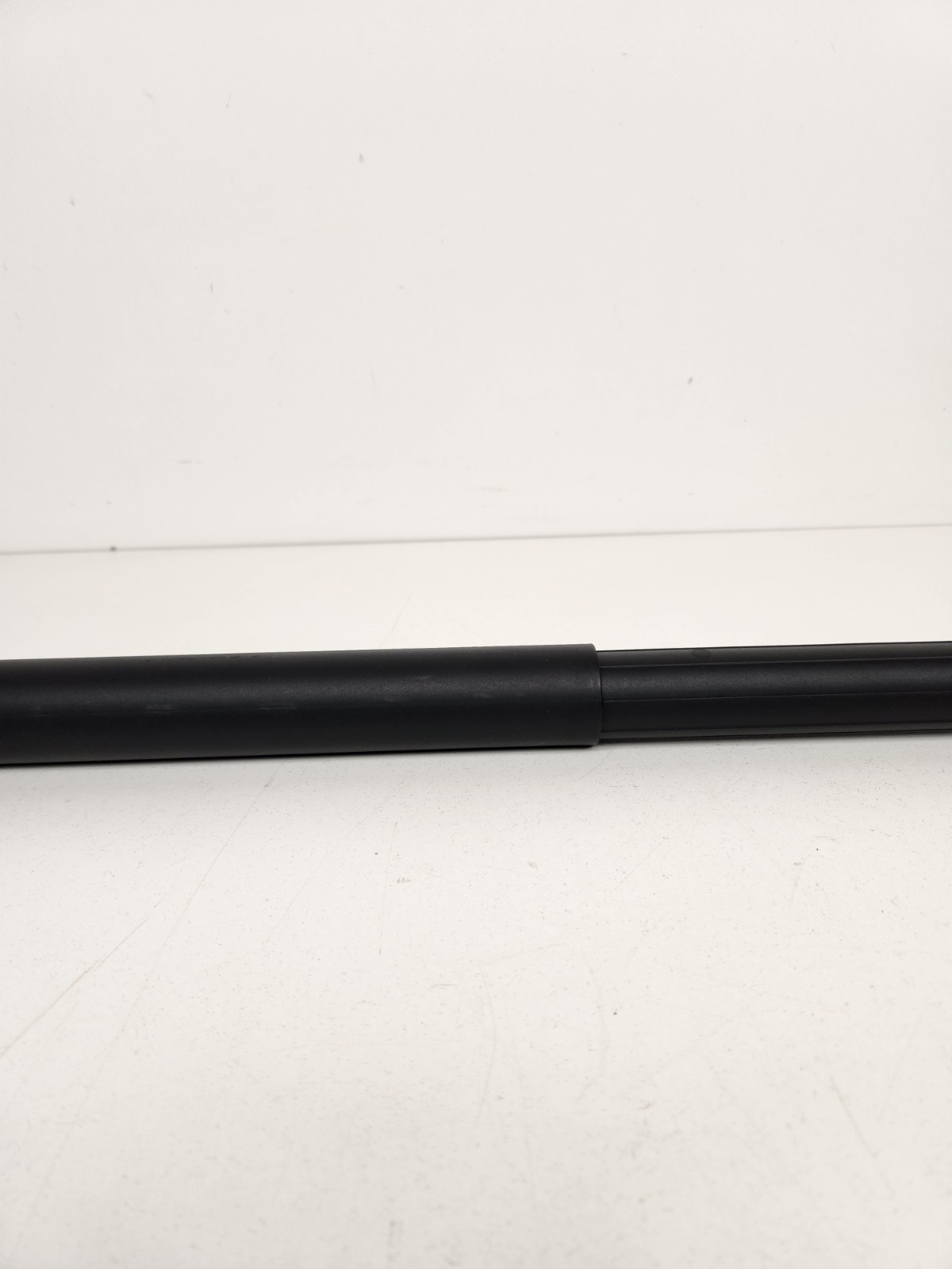 McLaren MP4-12C 2012-2014 Strut assembly