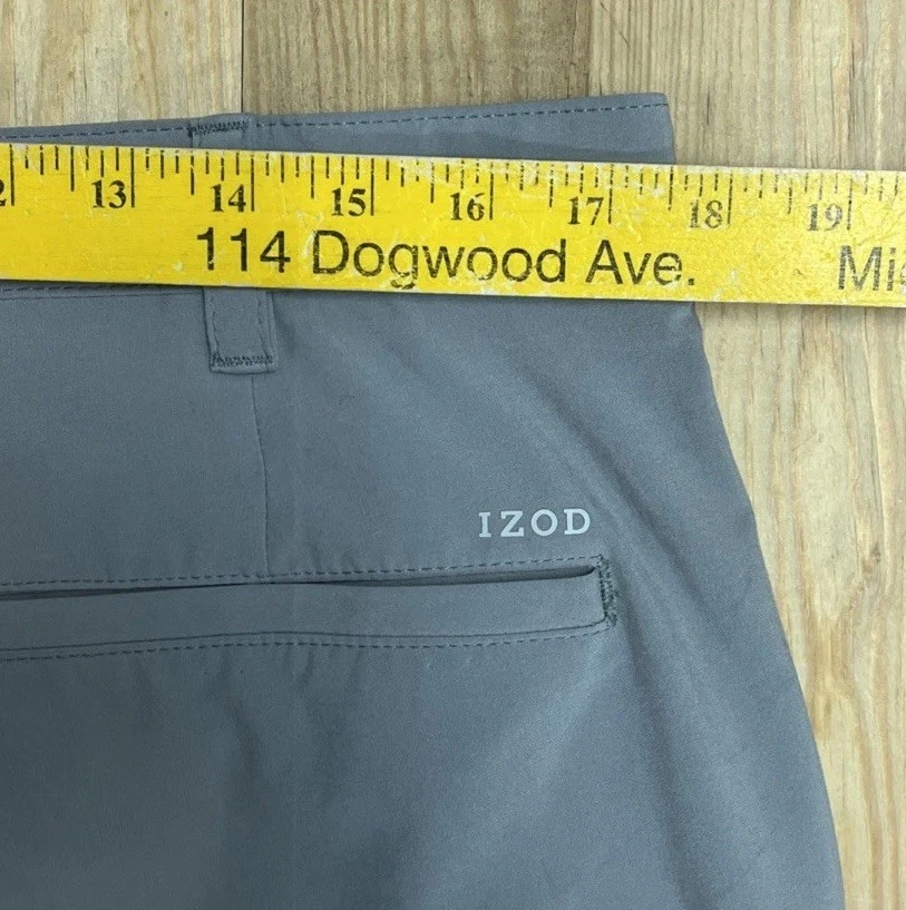 "Pantalones cortos Izod Golf Micro Poly plateados níquel 9,5"" talla 36" Foto 4 de 4