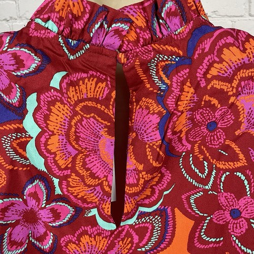 Nuevo con etiquetas Top Silvia manga corta cuello con volantes de algodón floral Sugarlips talla mediana M - Imagen 6 de 10