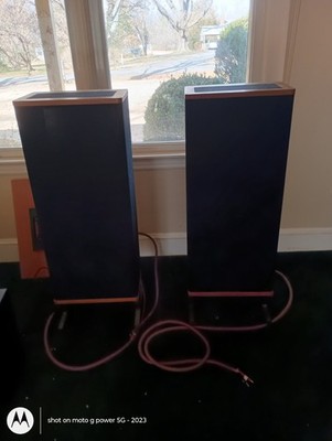 Pair of Vandersteen Audio Model 2 Black Floor Standing Tower Speakers **Works**