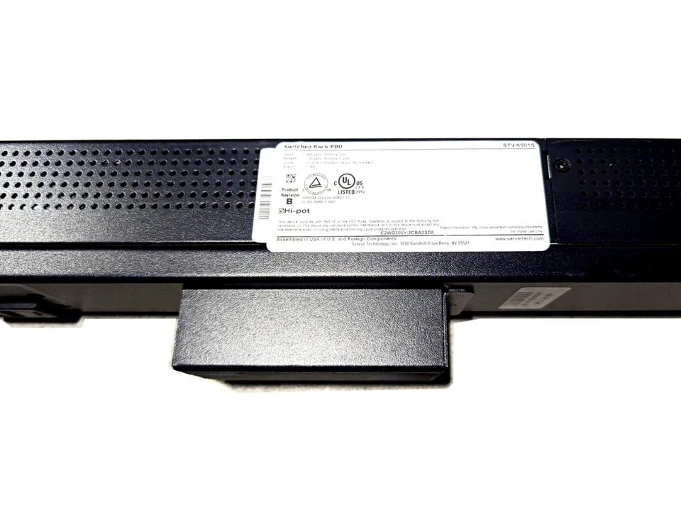 Server Technology STV-4501C PRO2 Switched PDU 208V 30-Outlets L6-30P Input - Image 3 of 3
