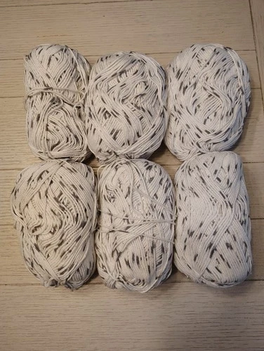 Flecks YARN Loops & Threads White & Gray ELEPHANT Total of 6 skeins 2,130 yds - product listing photo