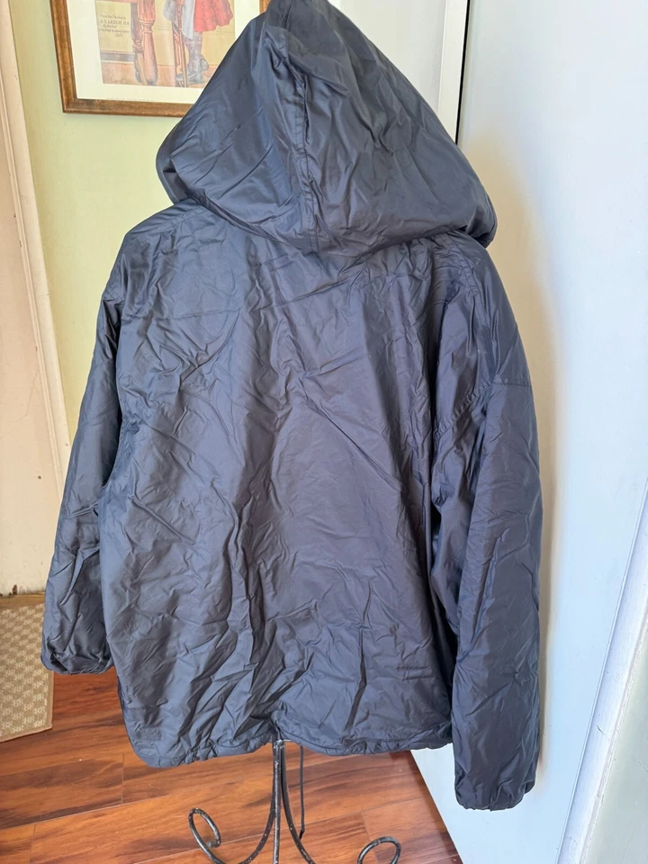 CHARLES KLEIN 连帽夹克,尺寸 L,苍蝇衬里,全拉链 2 个大口袋 — 第 2/4 张图片