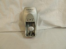 Radio Shack 23-427 13 Hour Ni-Cd / Ni-MH Dual Bay AA Battery Charger