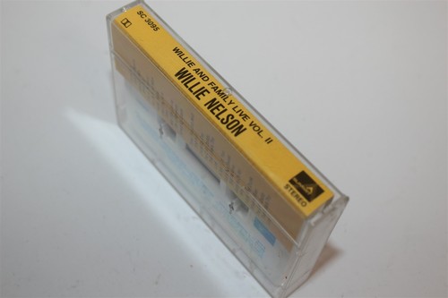 Willie Nelson Willie And Family Live Vol. II Cassette Tape Summit SC3095 - Picture 2 of 8