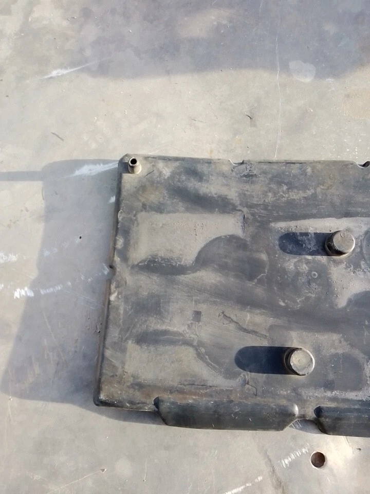 Soporte bandeja batería Toyota Avalon Sienna Camry 1998-2012 74431-08010  Foto 3 de 4