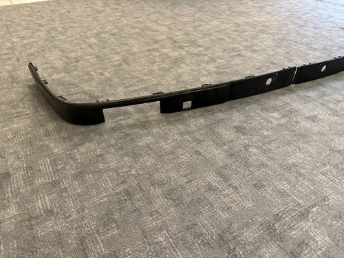 BMW E30 FL Zierleisten Stoßstange vorne