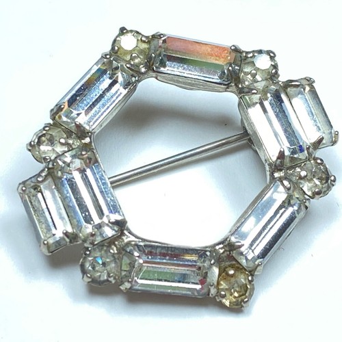 KRAMER OF New York Vintage Silver Tone Small Hexagon Pin Brooch - Picture 6 of 9