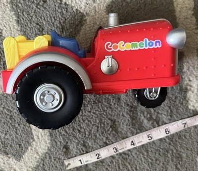 COCOMELON Musical Tractor Plays Old MacDonald Song Farm Sounds Moon bug 2020 Toy