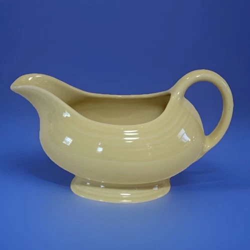 FIESTA Gravy Boat Sauceboat Ivory Retired Fiestaware 8 Inches 16 oz