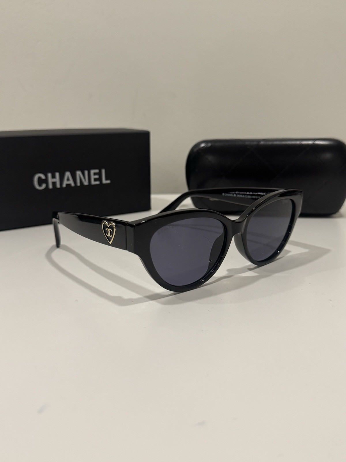 Chanel Cateye Purple Black Sunglasses Regular Fit Includes Box & Case
