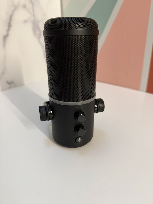 Razer Seiren Elite Pro Grade USB Streaming Microphone (Mic Only - No Stand)