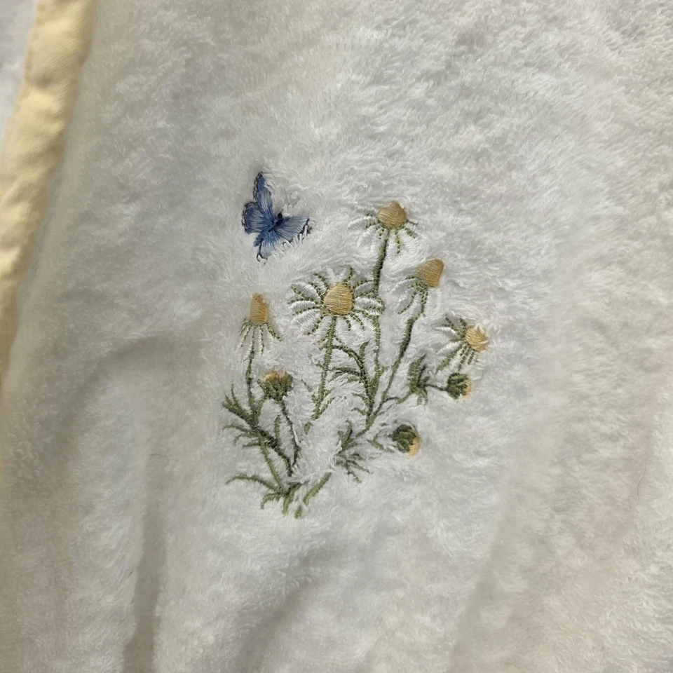 BATA DE ALGODÓN CON CINTURÓN CANGREJO & EVELYN TALLA XS/S Bordada Flores LONGITUD MEDIA Foto 3 de 4