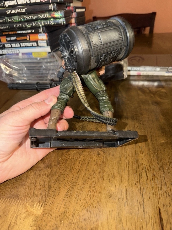 Figura Metal Gear Solid McFarlane Toys Vulcan Raven Foto 4 de 4