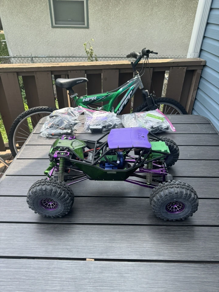 RYFT axial RBX10 - Extractor Pro 540-L; piezas Treal y Vitavon; paneles de fibra de carbono Foto 3 de 4