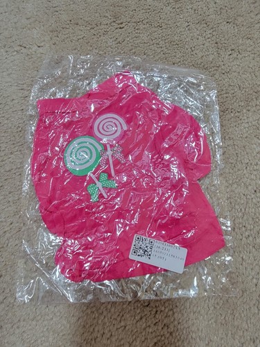 Dark pink x-small pet t-shirt with lollipops and ribbon design