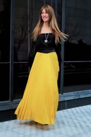 Zara Woman Mustard Long Pleated Maxi Skirt Bloggers M Medium Zara Woman Mustard Long Pleated Maxi Skirt Bloggers M Medium