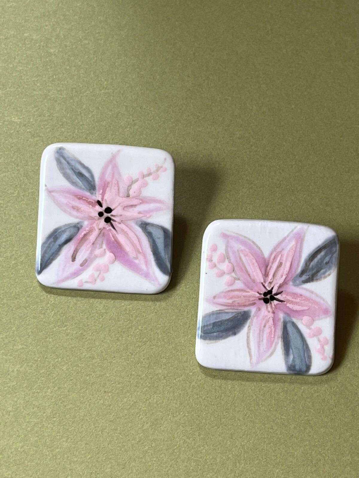 Handmade Large White Rectangle Painted w Pink Spi… - image 4