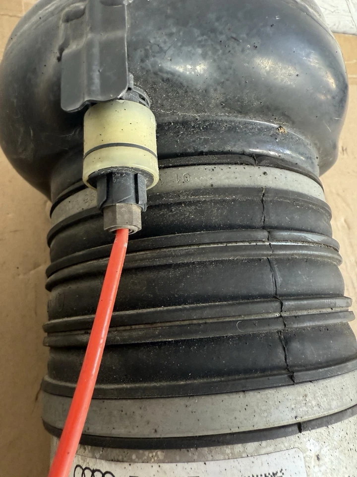 Audi SQ5 Q7. Amortiguador aire delantero izquierdo 2017-2024 Foto 2 de 4