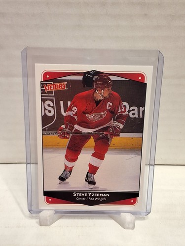 1999 Steve Yzerman #98
