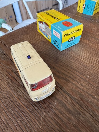 CORGI TOYS COMMER AMBULANCE REF 463 MADE IN ENGLAND - Photo 8/9