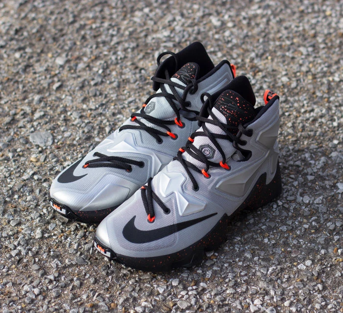 Nike LeBron 13 Sapatos de Borracha Cidade Prata Metalica Hyper
