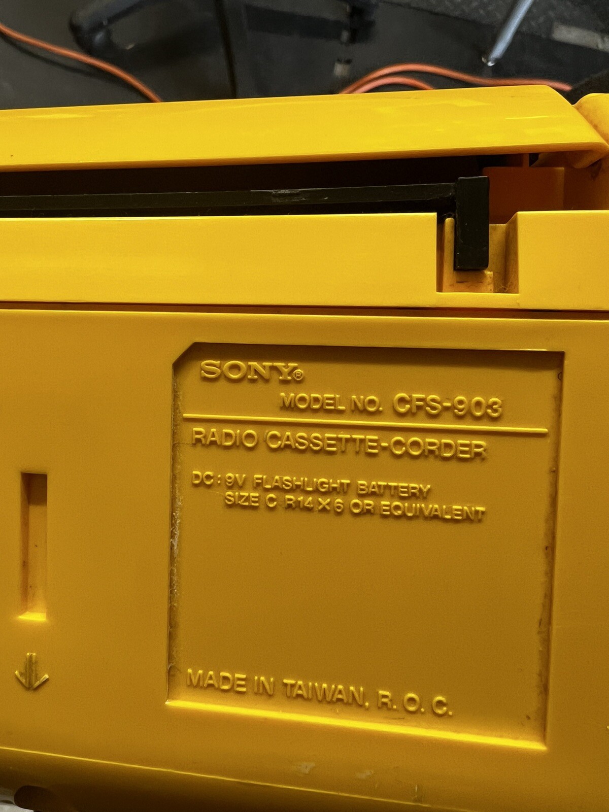 Sony Sports Boombox CFS-903 Yellow Water Resistant AM/FM Tested Read