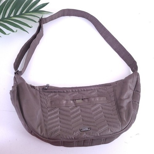 lug sling bag