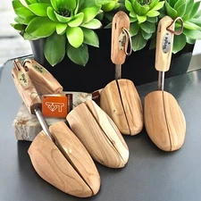 VTG Rochester Form Keepers Shoe Tree Cedar Wood SZ 6 Shoes 12W-14N WRIGHT Lot 2
