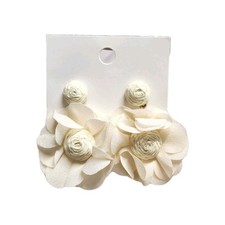Cream White Rattan Fabric Flower Drop Earrings Raffia Flower Dangle Boho New