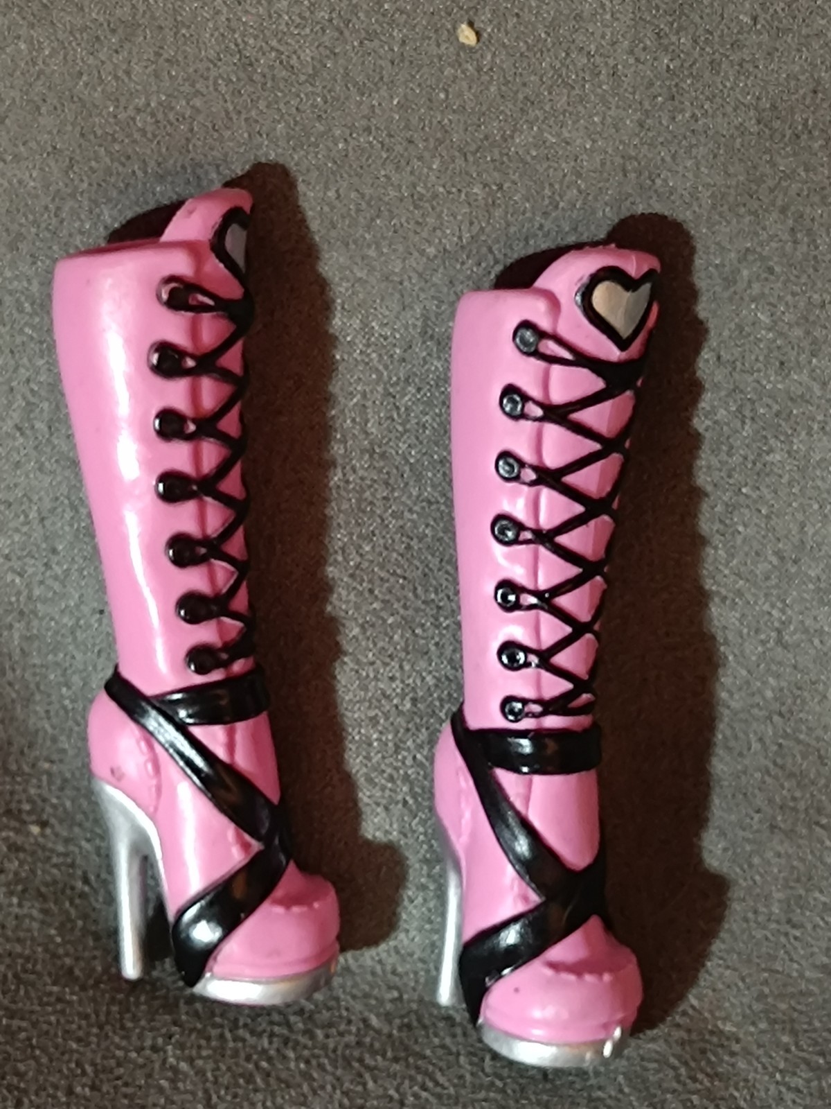 MONSTER HIGH G1 accesorio: BOTAS ALTAS ROSAS de Muñeca DRACULAURA 1 WAVE