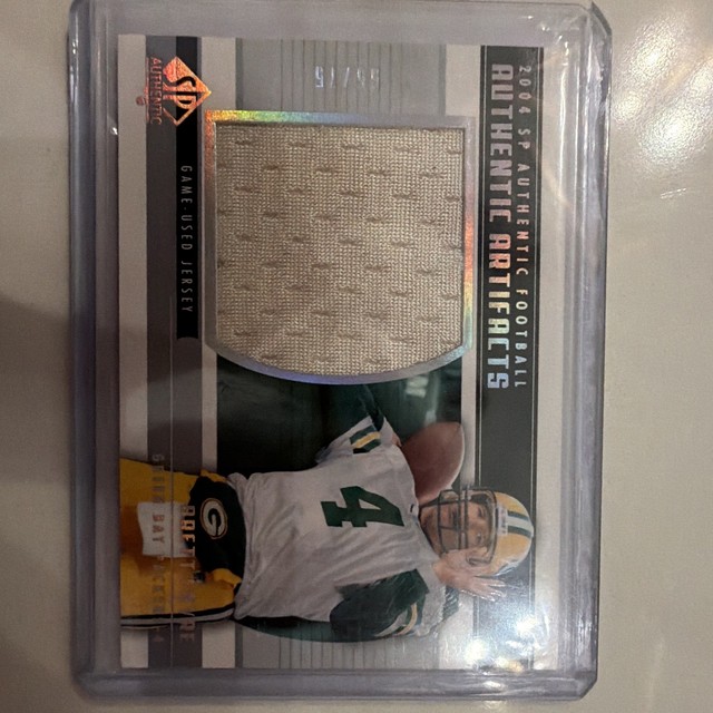 2004 SP Authentic - Authentic Artifacts Brett Favre #AA-BF /75 (MEM)