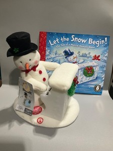 2023 Hallmark SINGING Sing along Snowman Playing Piano NWT and book