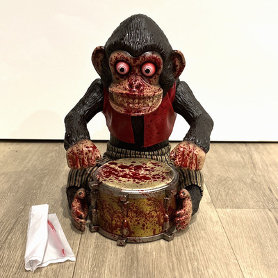 SDCC 2025 The Monkey Vinyl Figure Excl Bloody Variant Edition Neon LE350 Signed