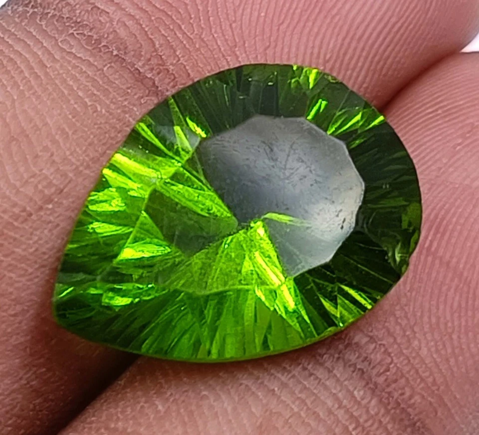 Pear Cut IGL Certified 8.55 Ct Natural Green Peridot 18x8mm Loose Gems 5AOQ - Image 4 of 4
