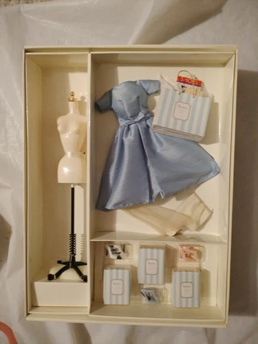 VTG 2001 Barbie Fashion Model Accessory Pack Silkstone Nrfb