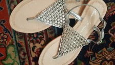 Lauren Lorraine Vera Gold Flat Thong Leather Rhinestone Sandals 7