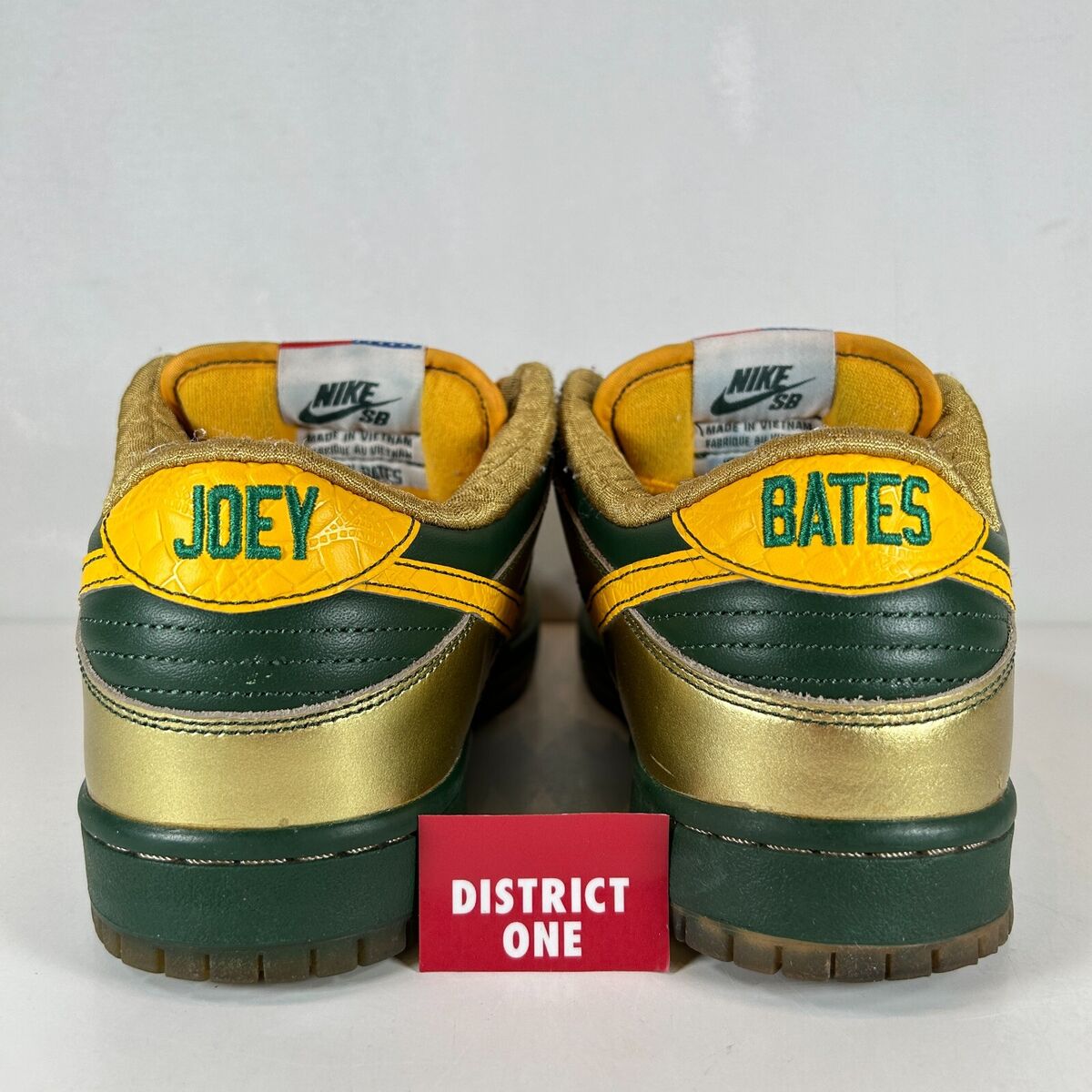 Nike Dunk Pro Low SB Doernbecher 2018 - Size 9 - BV8740 377 Nike Dunk Pro Low SB Doernbecher 2018 - Size 9 - BV8740 377