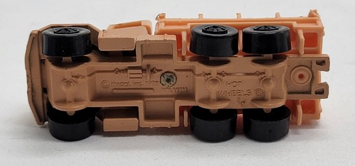 Vintage 1984 HOT WHEELS U.S. Army Troop Convoy Tan Malaysia Loose 1/64 Diecast - Picture 8 of 8