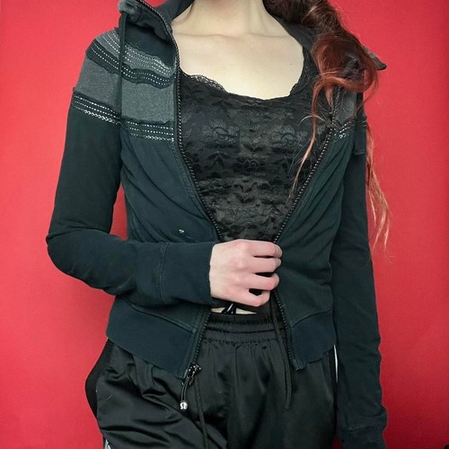 Lululemon / Vintage dark grey and black zip up hoodie 🖤🩶 - Picture 2 of 6