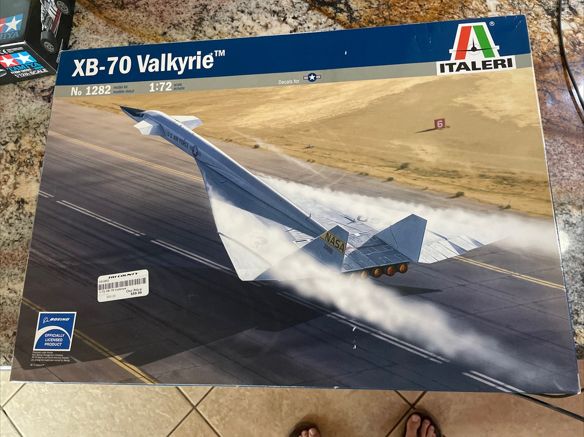 航空機・ヘリコプター ITALERI 1/72 No1282 XB-70 Valkyrie Amazon.com: Italeri XB-70 Valkyrie : Arts, Crafts & Sewing