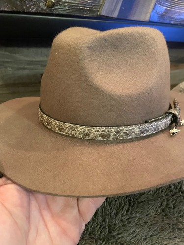 New Rattlesnake hat band. Handmade. With rattles. adjustable. - Picture 3 of 6