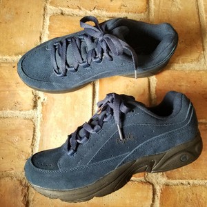 ryka suede shoes