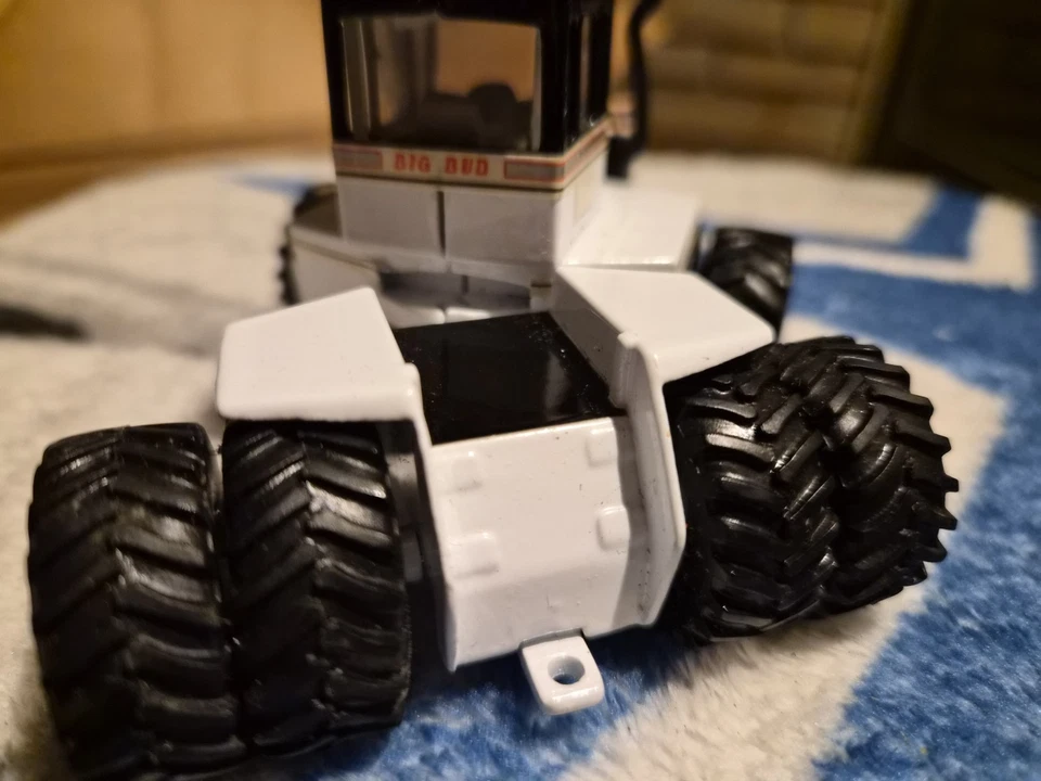 ERTL Big Bud 500 Farm Tractor Vintage 1/64 VHTF Rare - Image 4 of 4