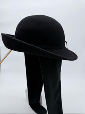 Vintage Black Wool Cloche Hat w/ Back Ribbon Ties  1990s Y2K Women  s Felt Hat