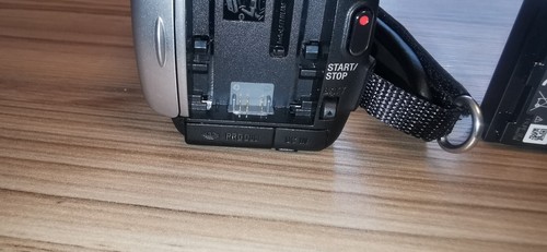 Sony Handycam DCR-SR37E Handheld High Definition Camcorder 60GB Silver 60x Zoom - Picture 12 of 19